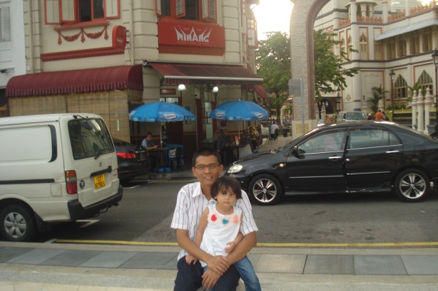 Alam terkembang jadi guru