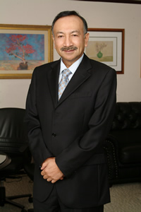 Tunku Naquiyuddin (sumber : www.ahcg.com.my)