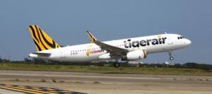 Tiger Air lepas landas (sumber : asia.nikkei.com)