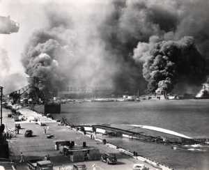 Jepang Menyerang Pearl Harbor (sumber : www.atomicheritage.org)