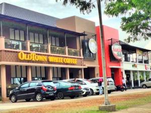 Old Town White Coffee di Harapan Indah (sumber : weyap.com)